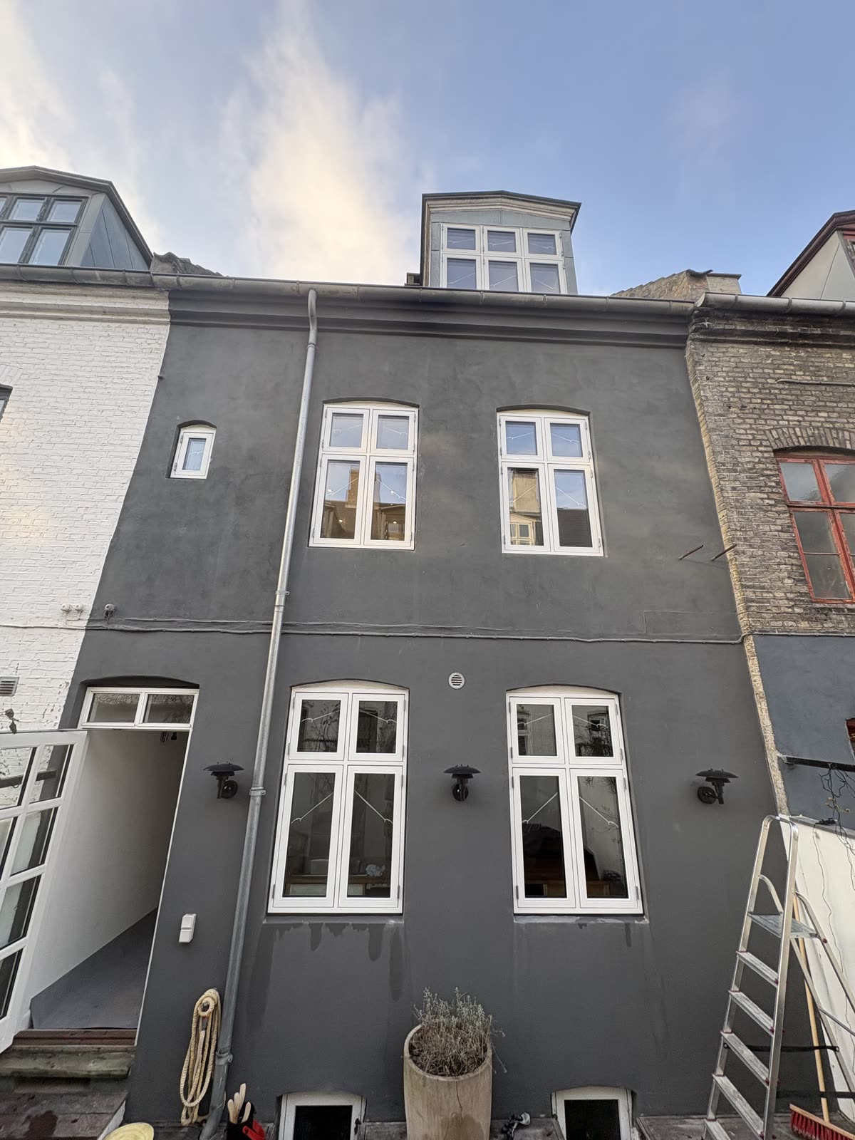 Tømrermester Helt ApS — facaderenovering i Hvidovre